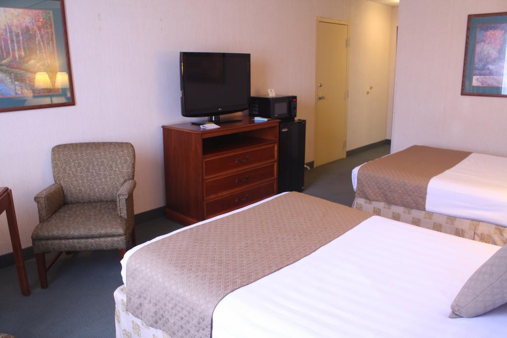 The Inn At Cobleskill ภายนอก รูปภาพ