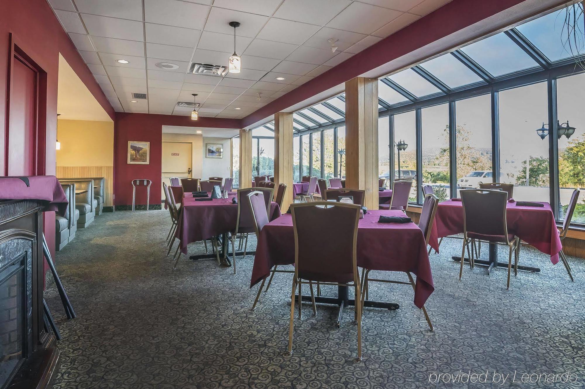 The Inn At Cobleskill ภายนอก รูปภาพ
