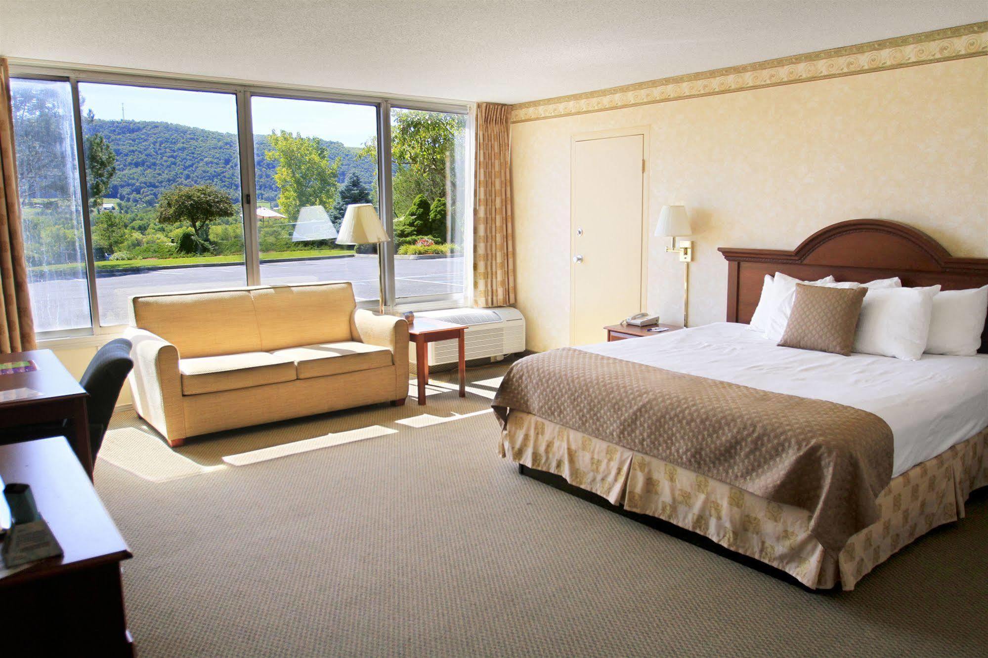 The Inn At Cobleskill ภายนอก รูปภาพ