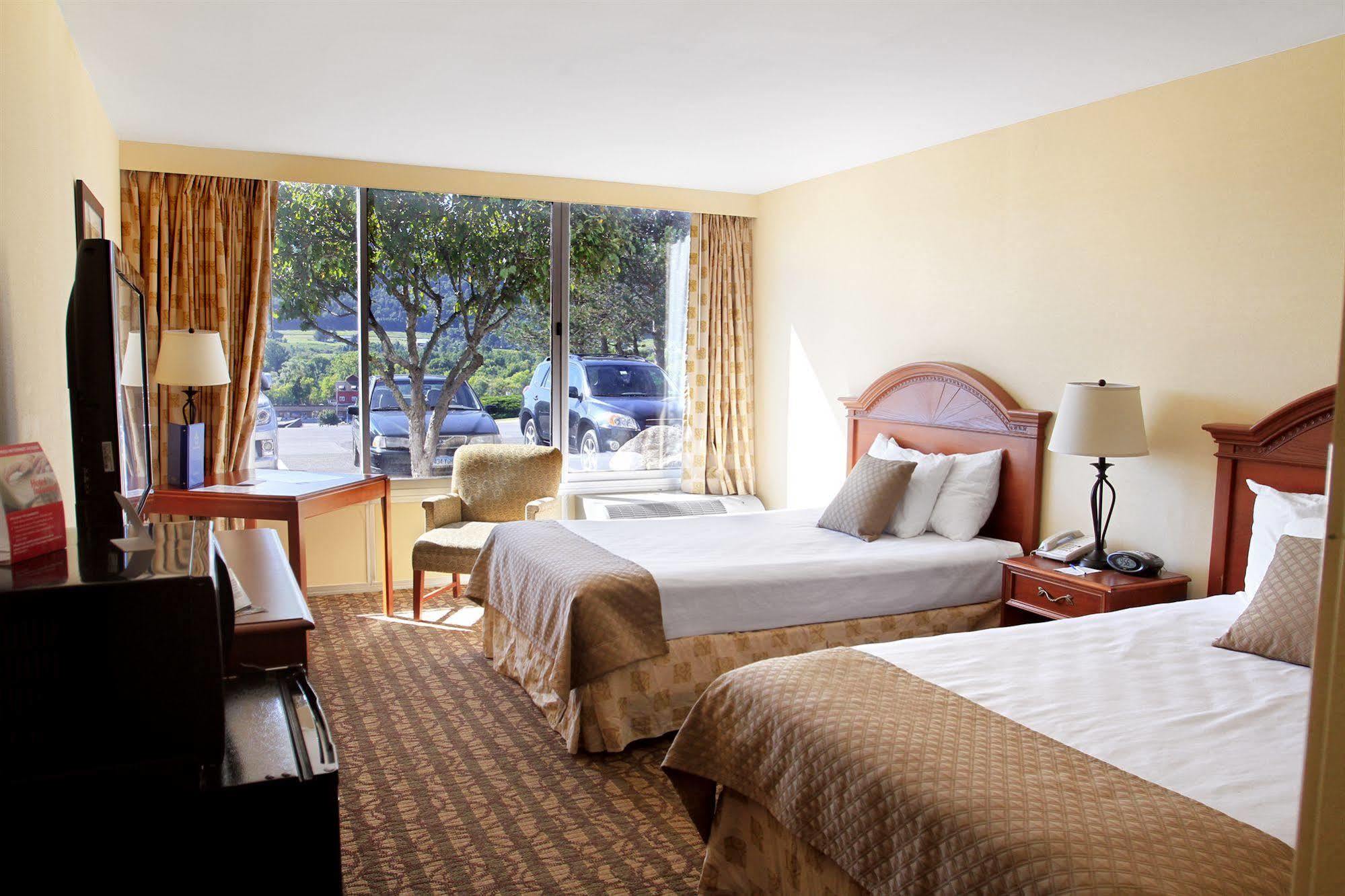 The Inn At Cobleskill ภายนอก รูปภาพ